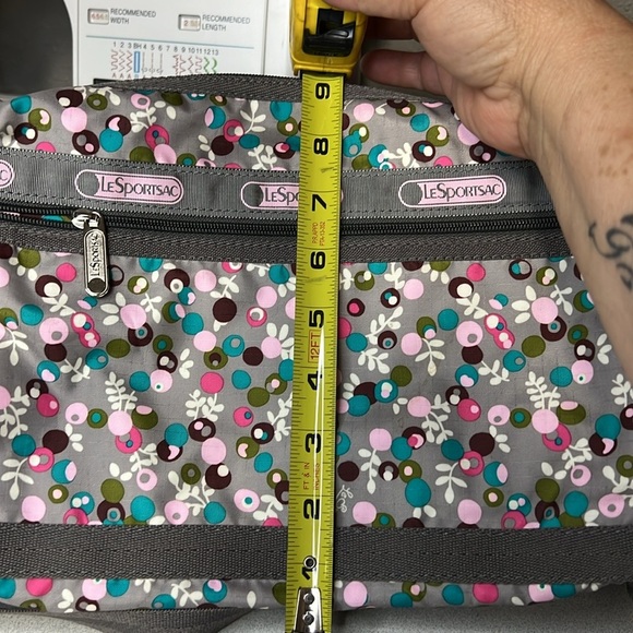 LeSportsac Gray and Pink Crossbody Bag Lightweight Nylon - Picture 8 of 8